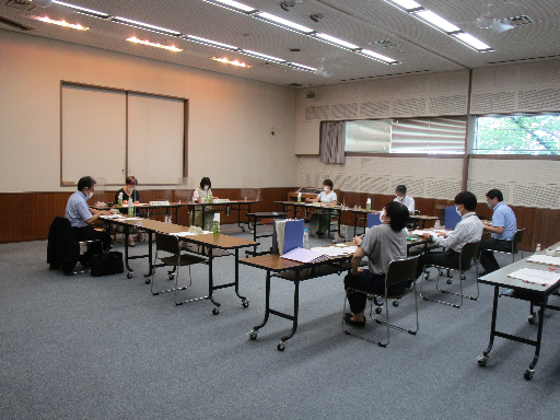 令和５年度第１回筑紫野市立図書館協議会の写真その３